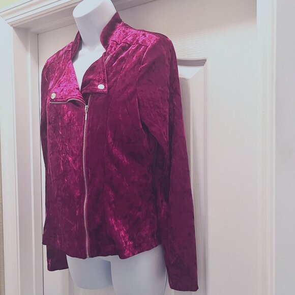 Soho Apparel LTD.-Women's Size Small-Zip Up Front Long Sleeve top/Jacket-Velvet - Picture 5 of 10